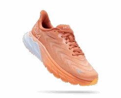Hoka Women's Arahi 6 (SBSCR - Sun Baked/Shell Coral)